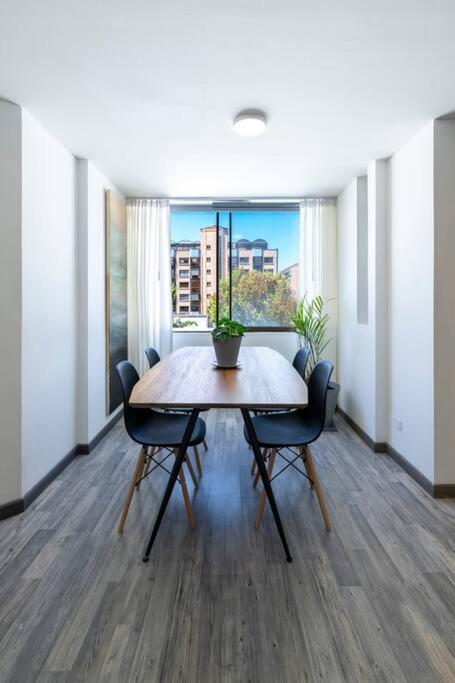 Apartment 4 - 1 Parque 93, *