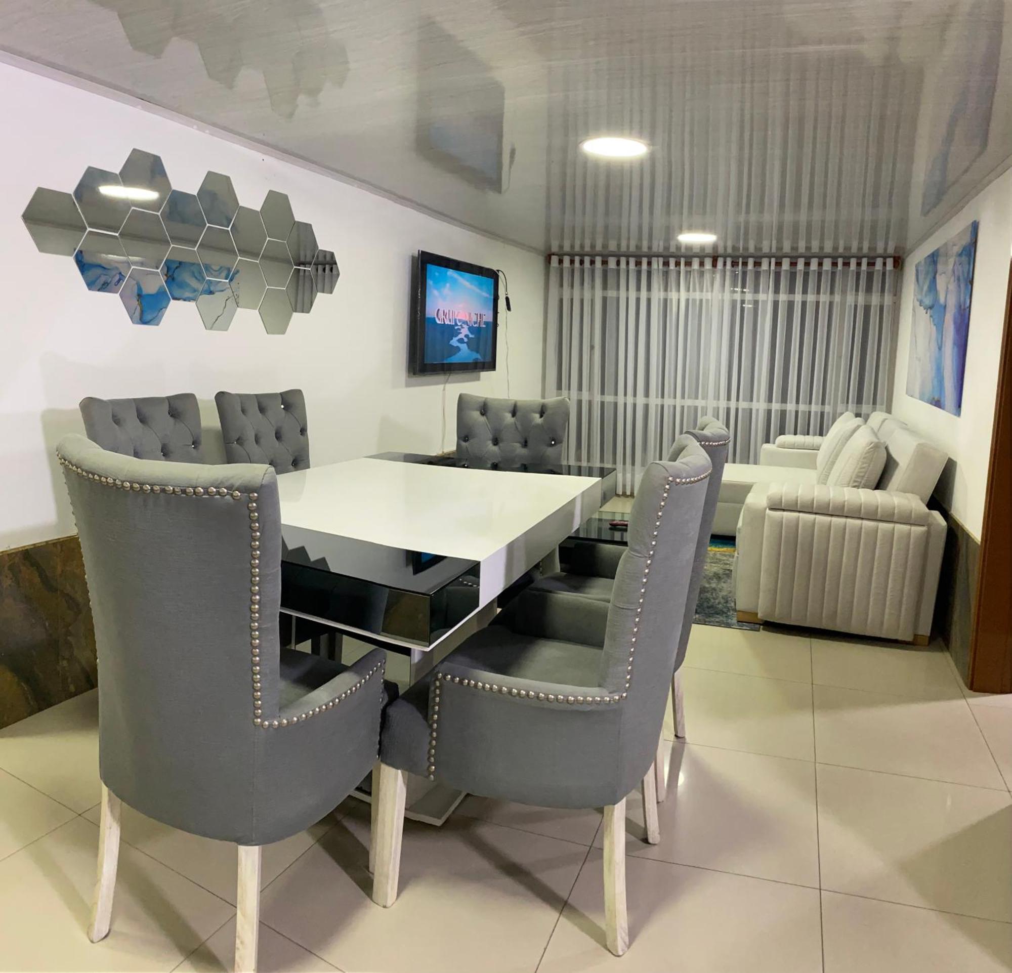 Holiday home Embajadausacorferiasaeropuertog12agora Bogota