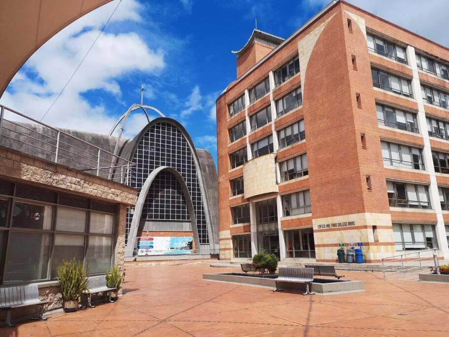 Moderno Loft 5 Estrellas Bogota, Wifi300mb Apartment