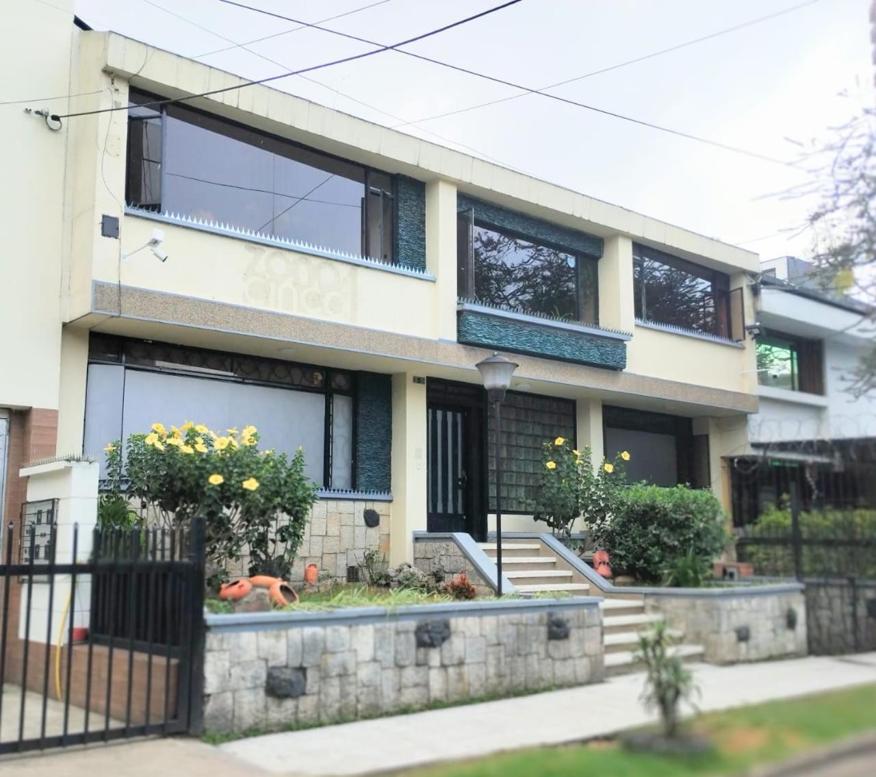 Guest house Innovar Casa Bogota