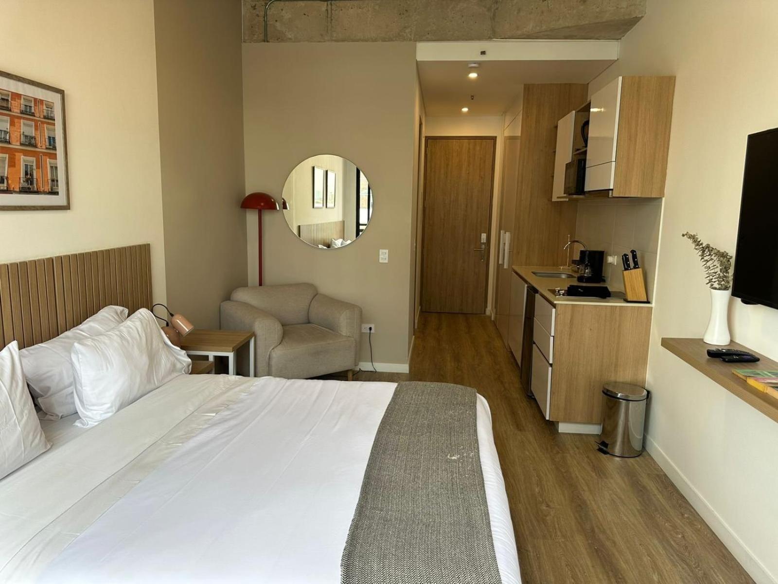 U-go Next Living Chapinero - Terraza & Co-working Apartment *