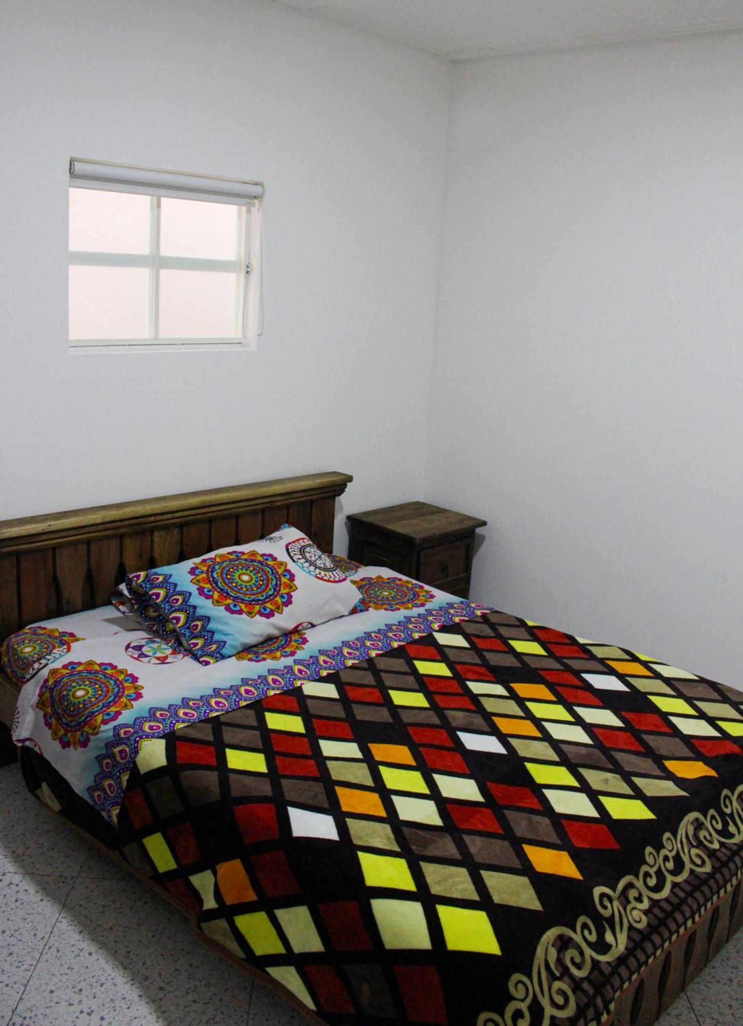 Alameda Guest house *