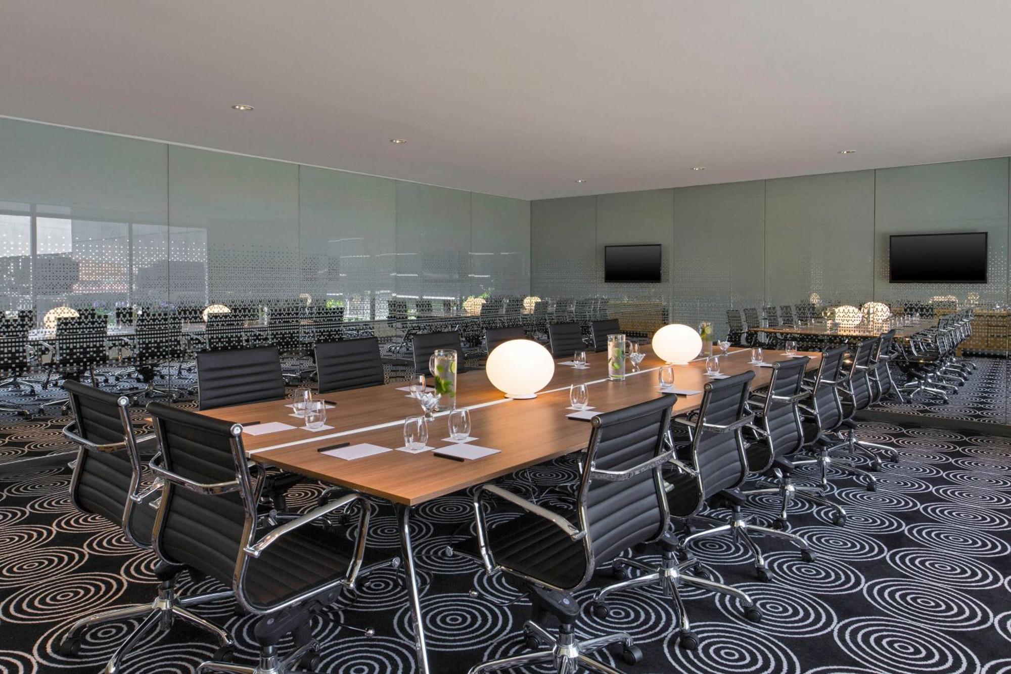 Hotel W 5*