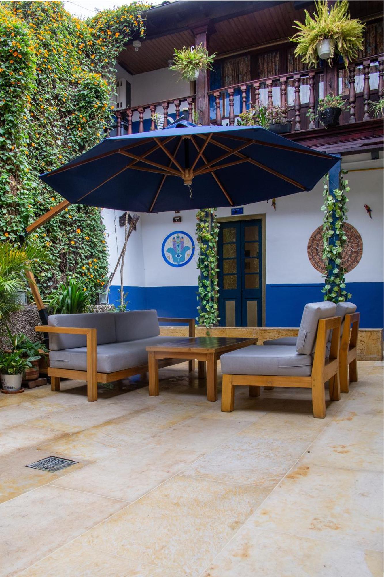 Casa Reina Albergue *