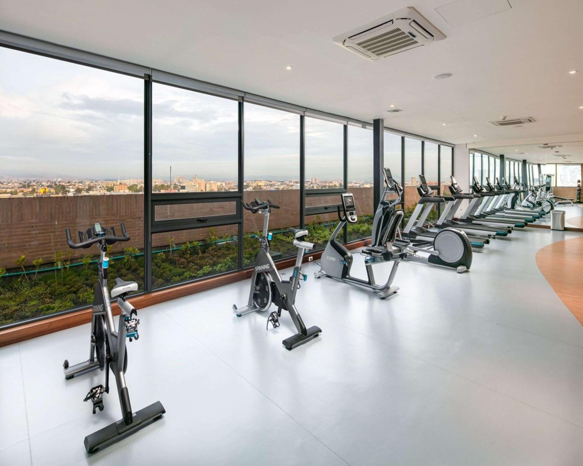 Hyatt Place Convention Center Hotel 4*
