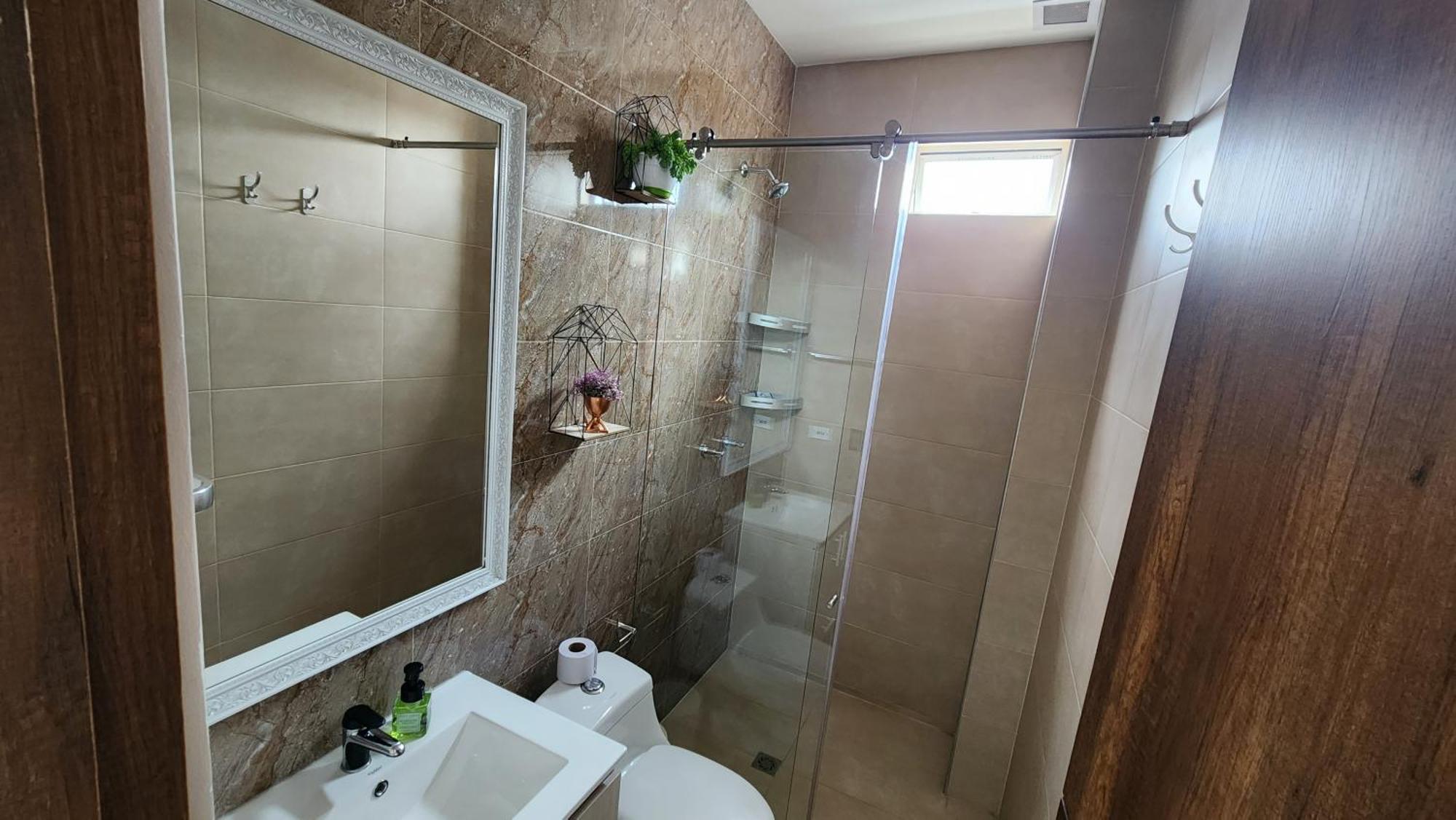 Muy Cerca Del Aeropuerto Nuevo Familiar Lindo Y Acogedor Apartamento