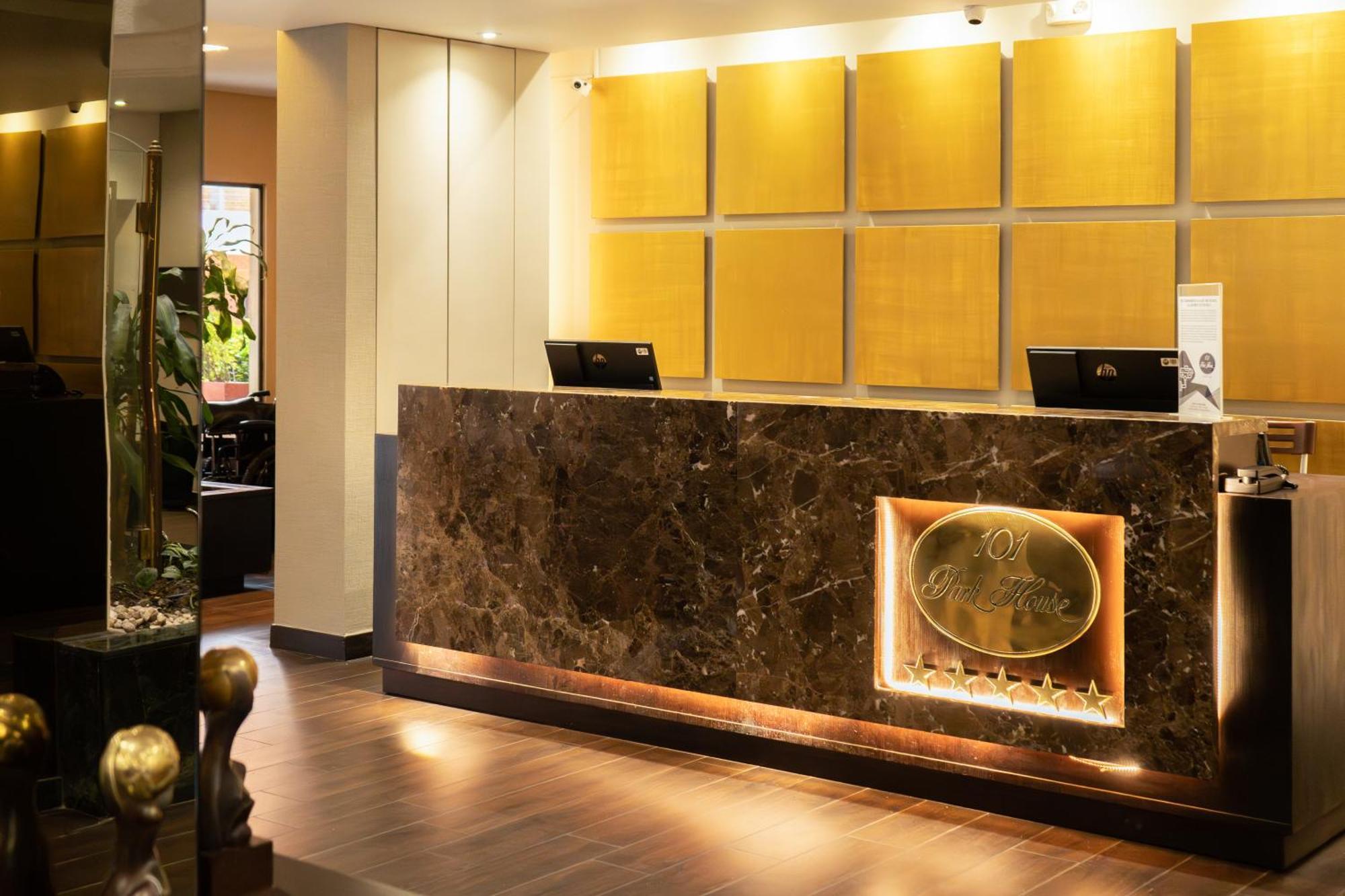 101 Park House Bogota