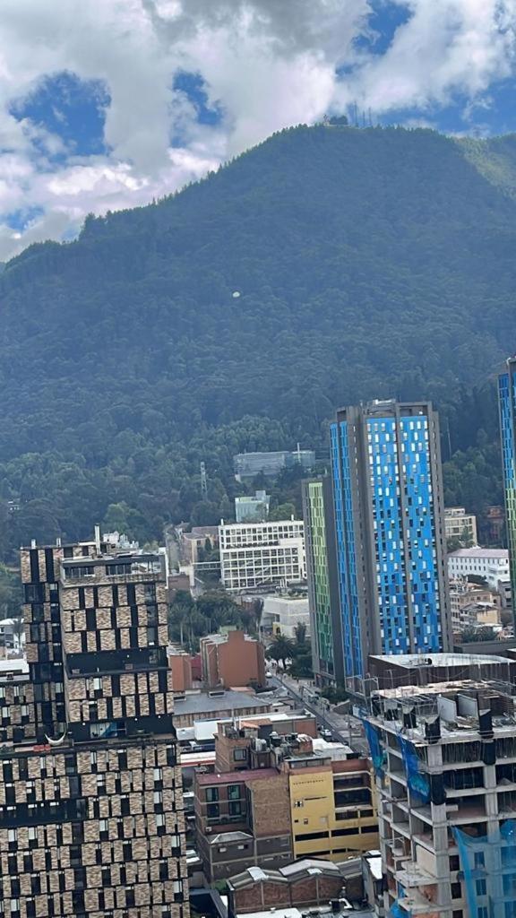 En Torre Barcelona Ve Monserrate Lado The Spotty Apartment Bogota