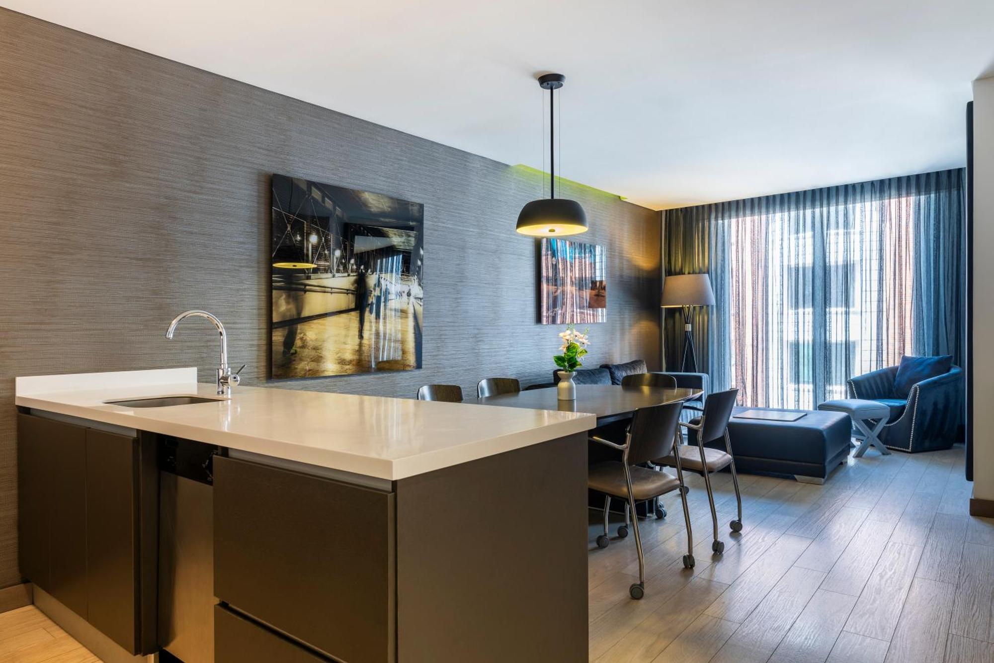 100 Luxury By Preferred 5* Bogota