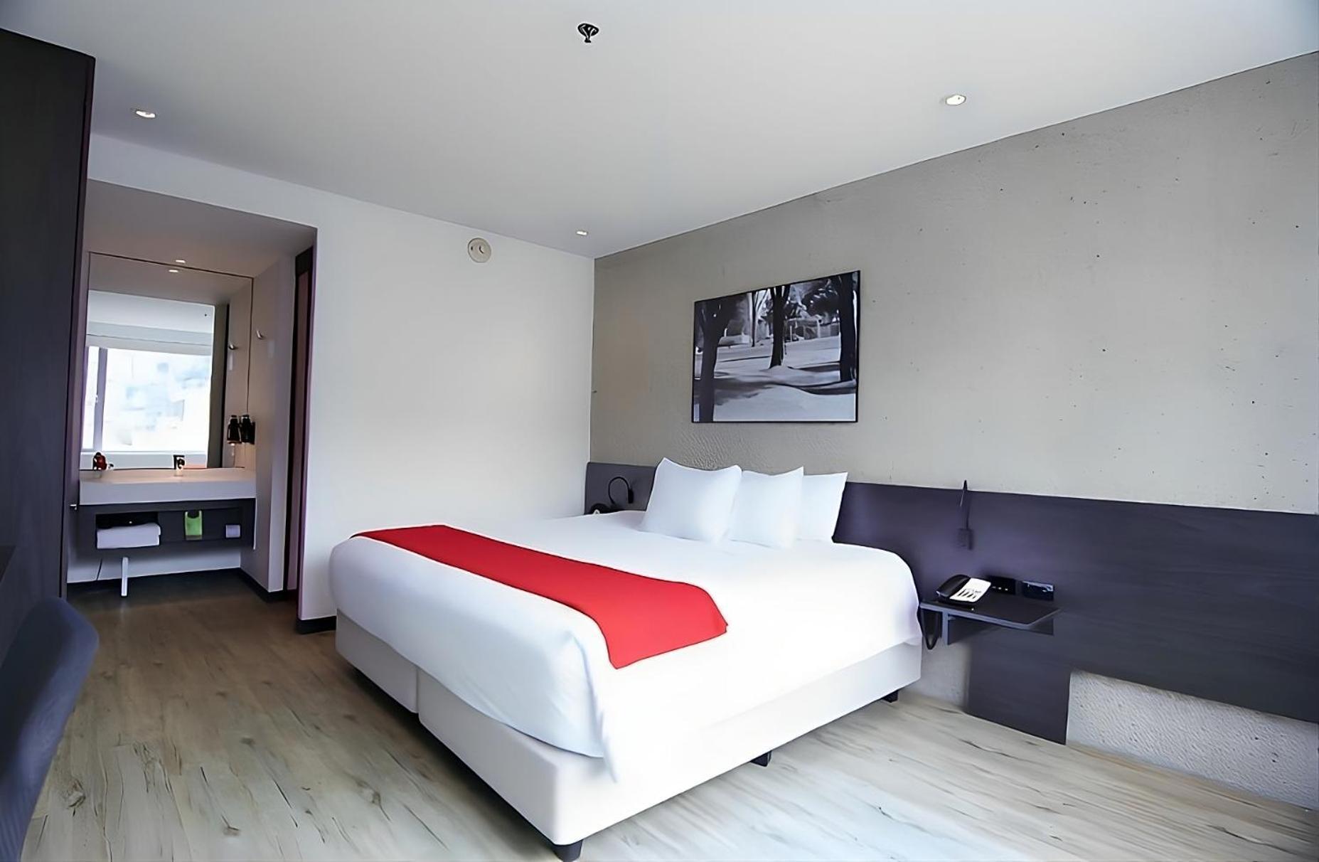 B3 Virrey Hotel 4*
