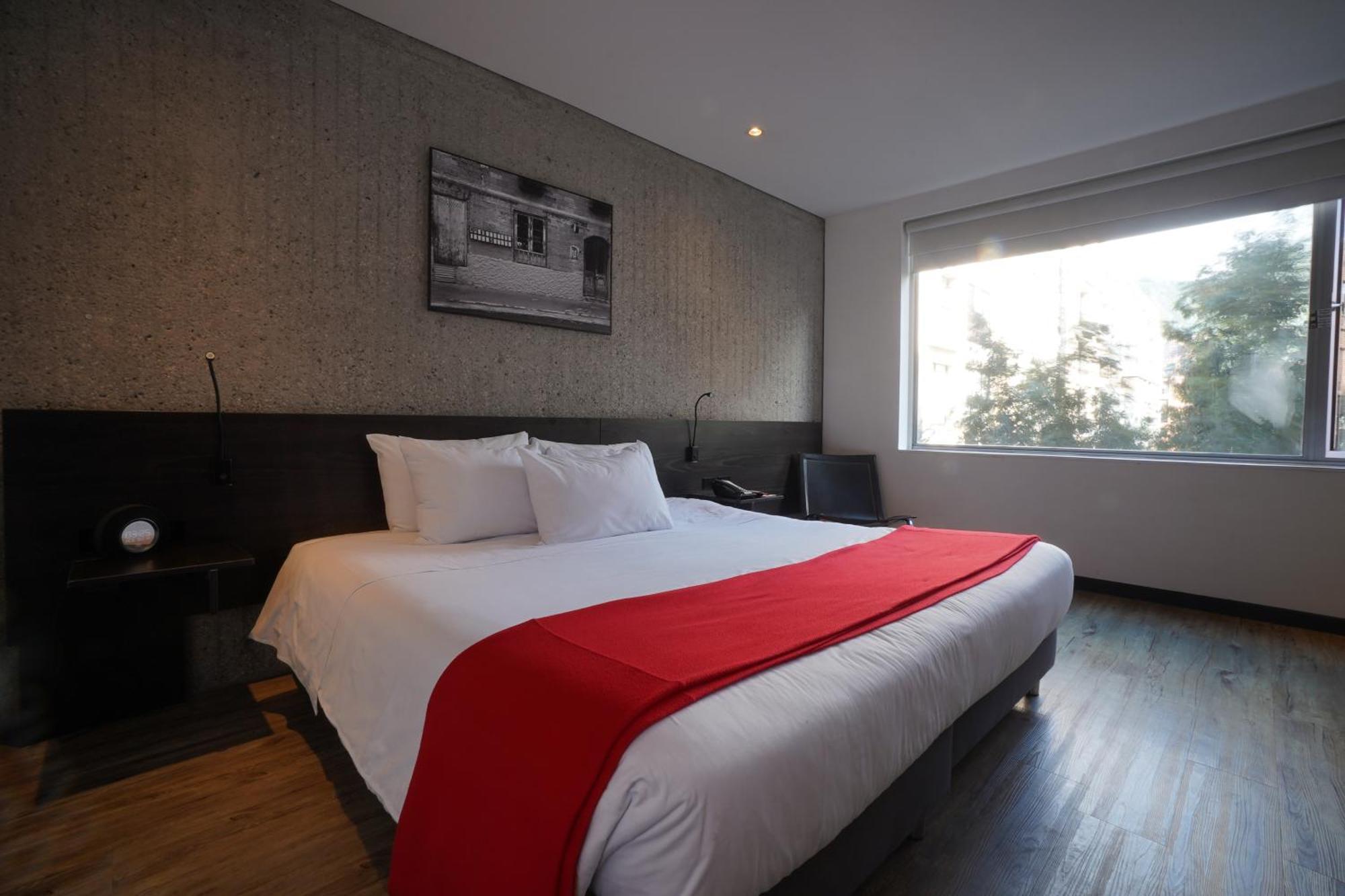 B3 Virrey Hotel 4*