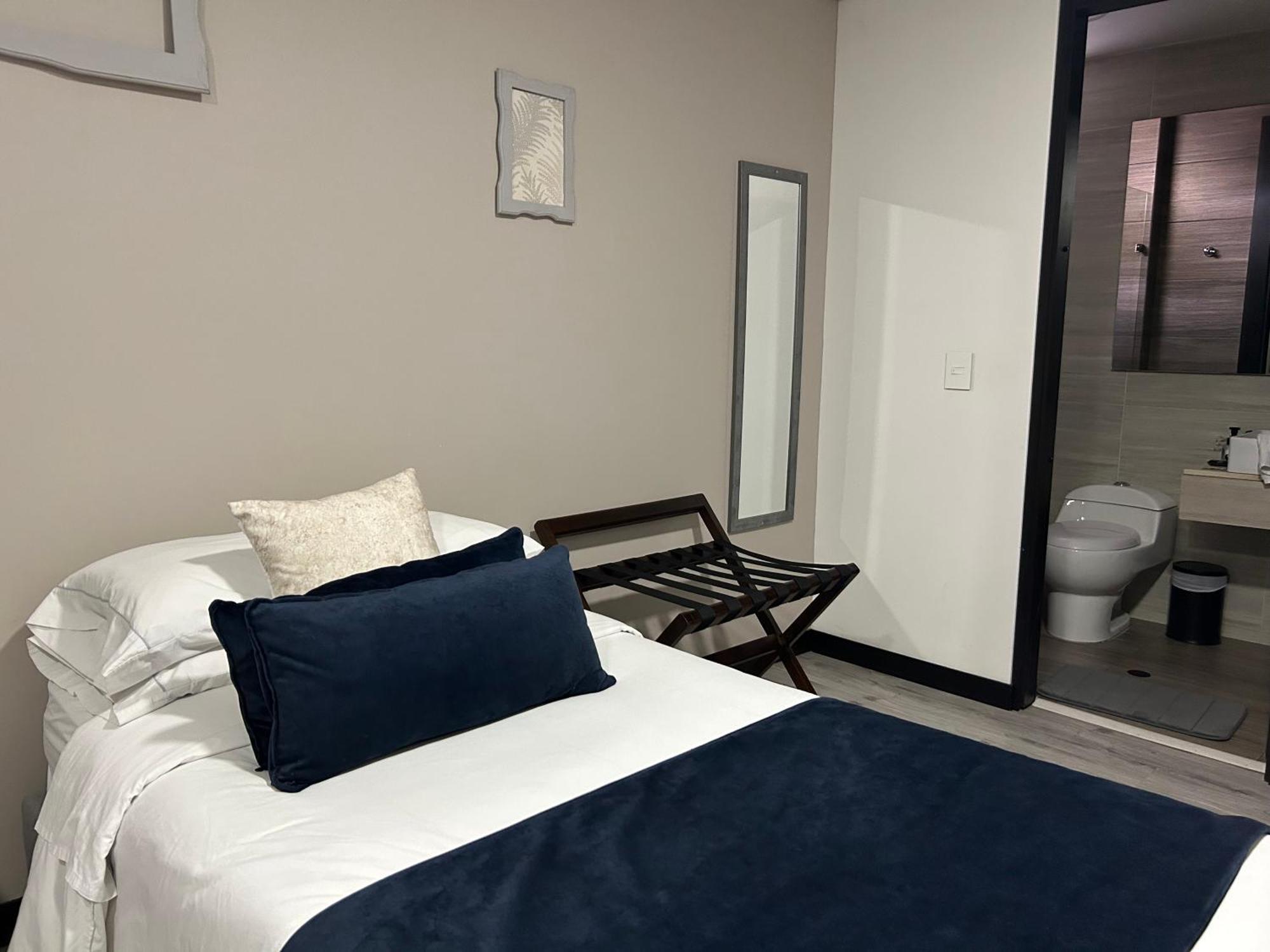 Hotel Wlh Silver Corferias Bogota