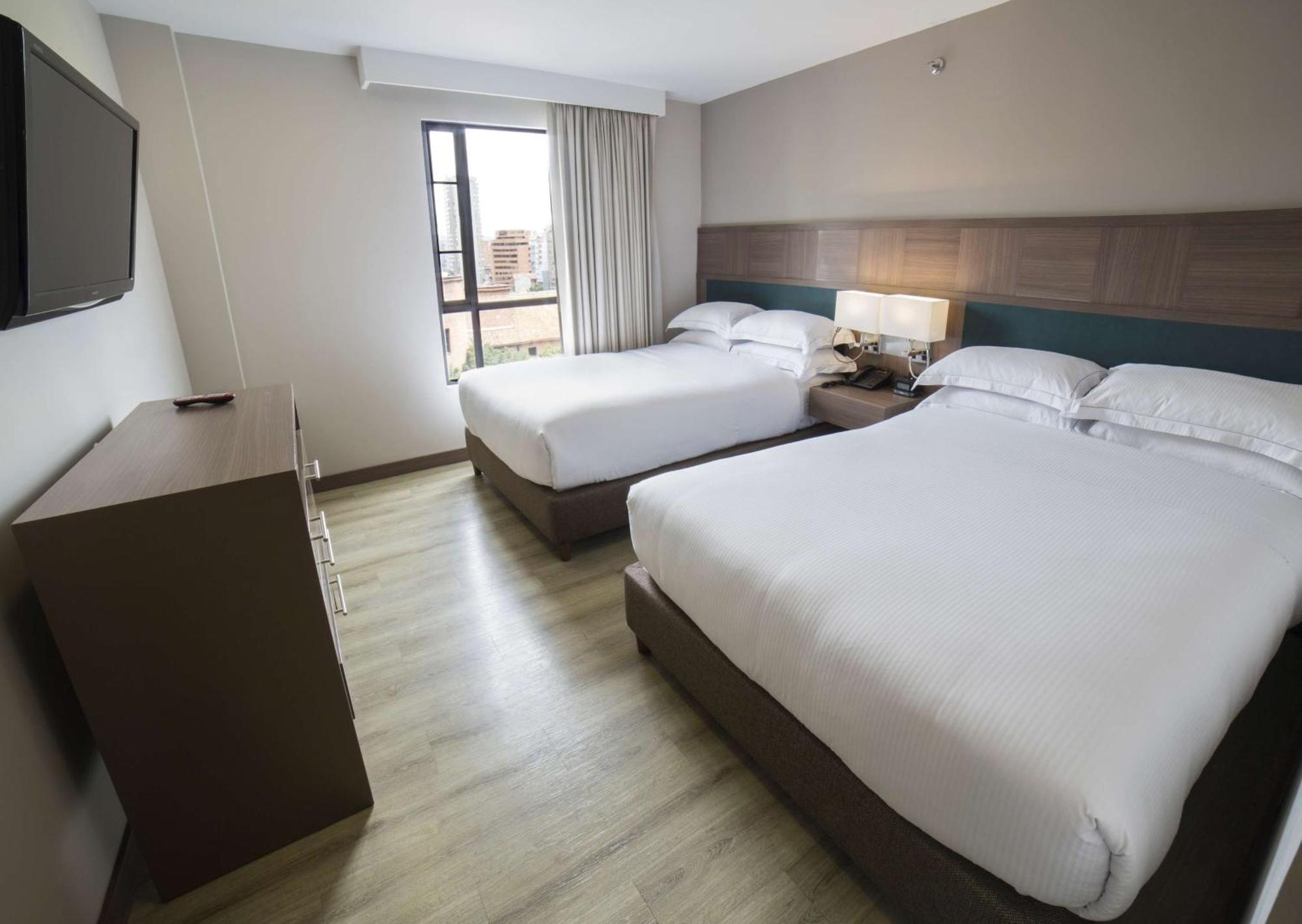 Embassy By Hilton - Rosales Hotel 5*