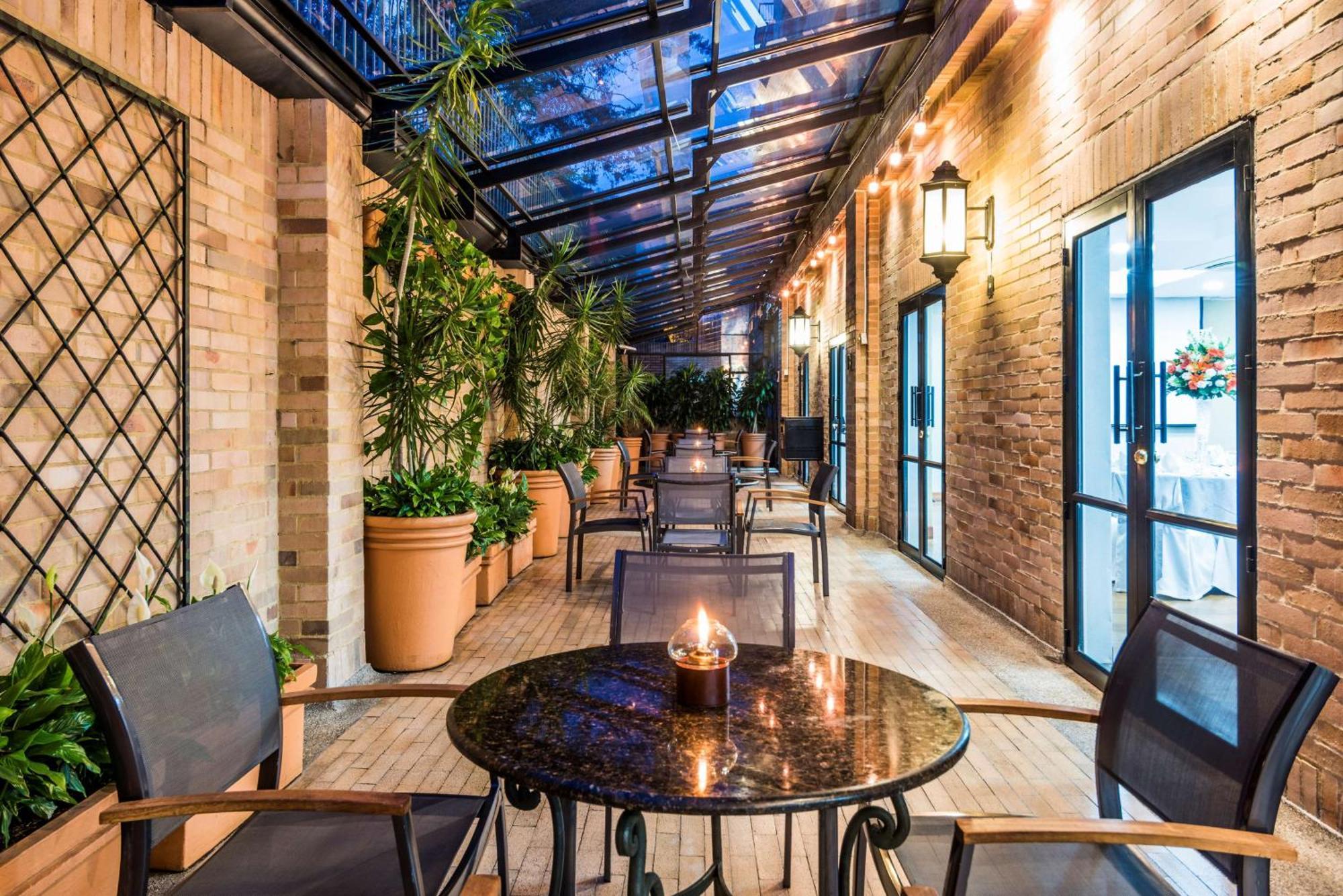 Hotel Embassy By Hilton - Rosales
