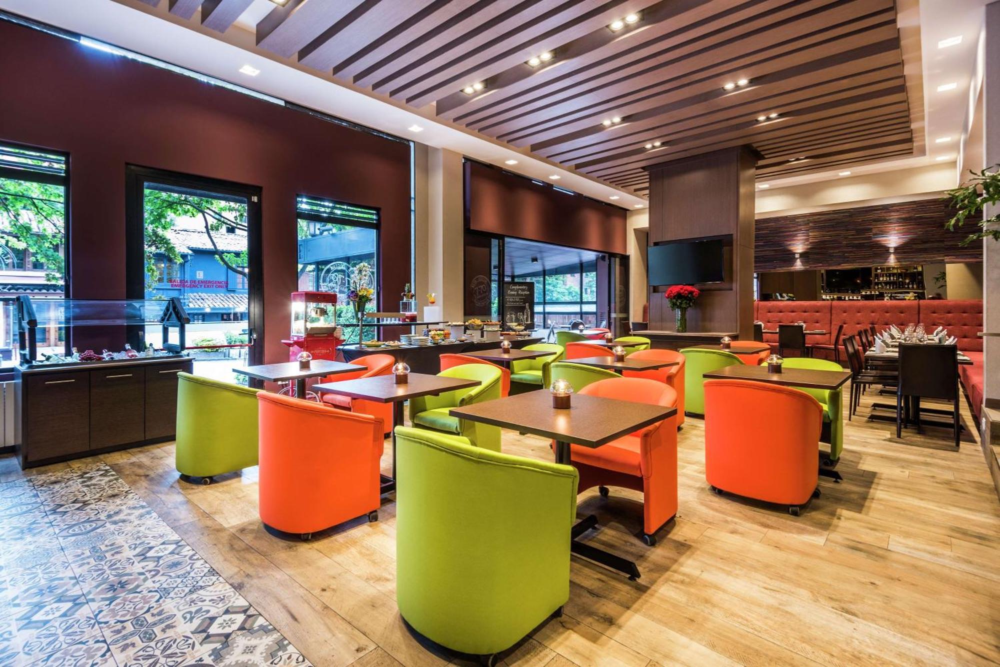 Hotel Embassy By Hilton - Rosales 5*