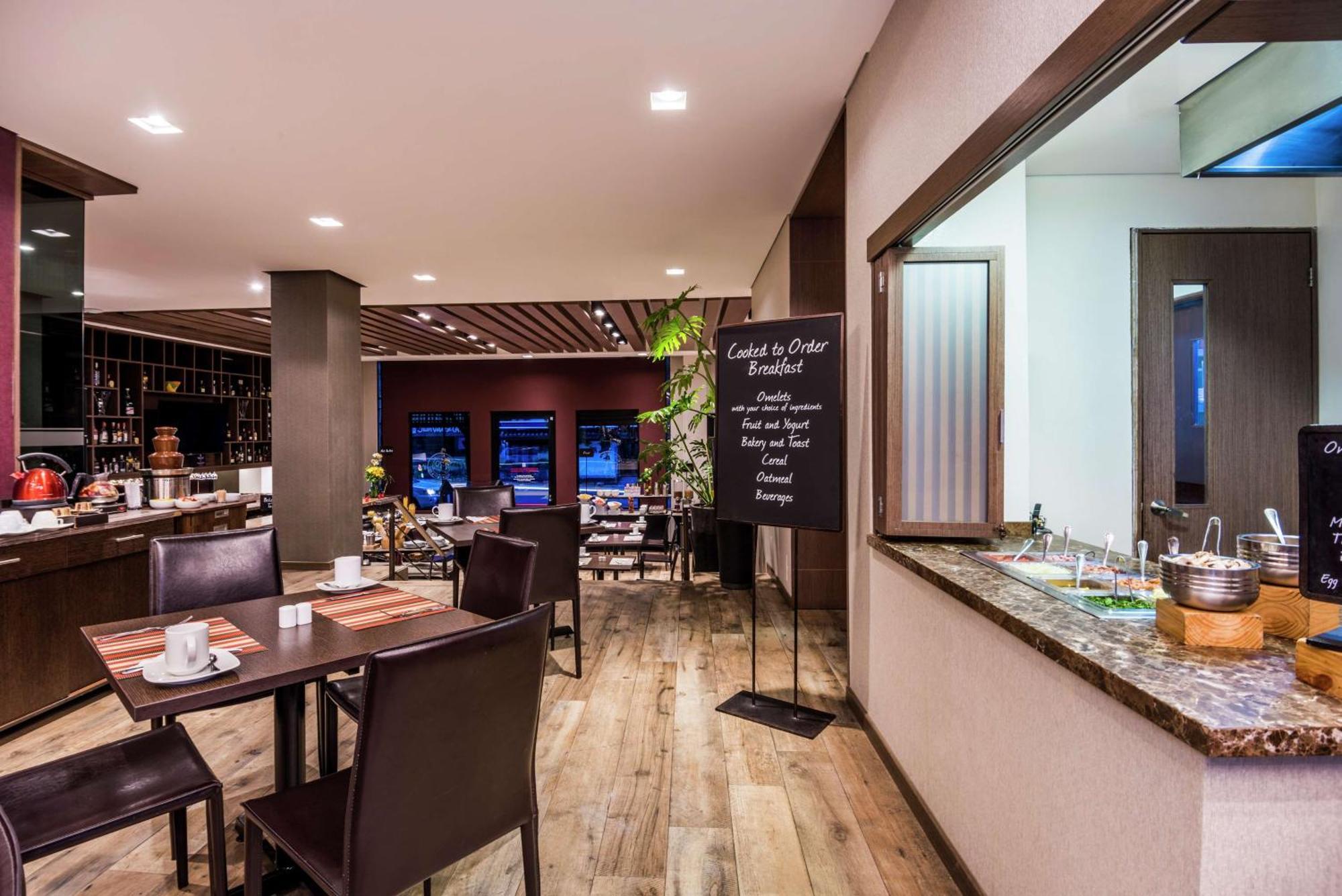 Hotel Embassy By Hilton - Rosales Bogotá