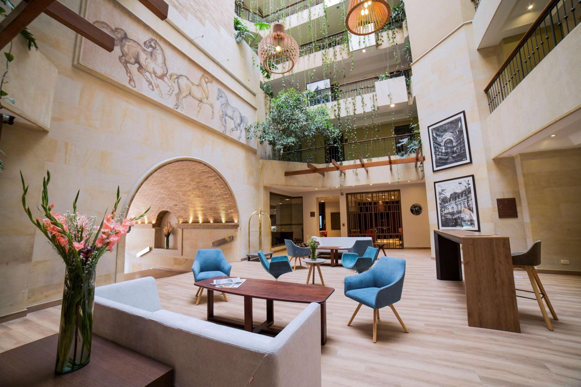 Embassy By Hilton - Rosales