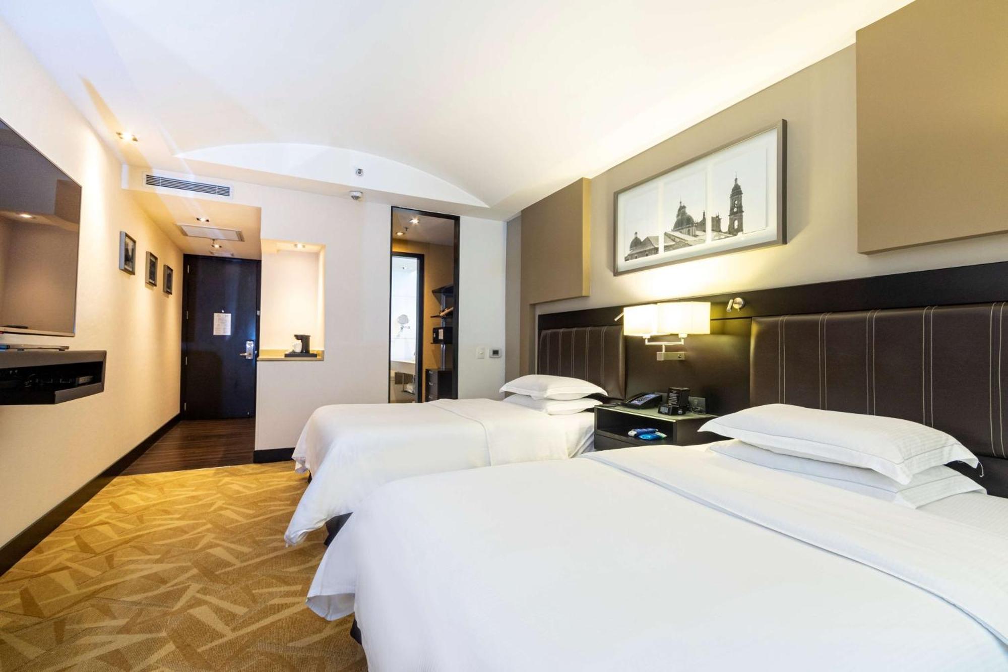 Hilton 5*