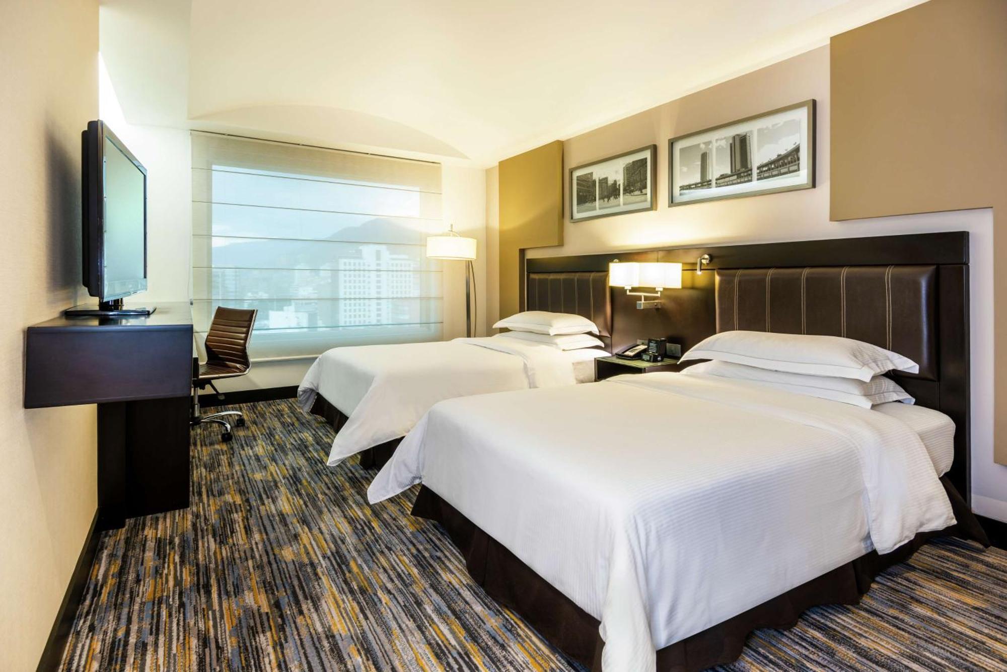 Hilton Hotel 5*
