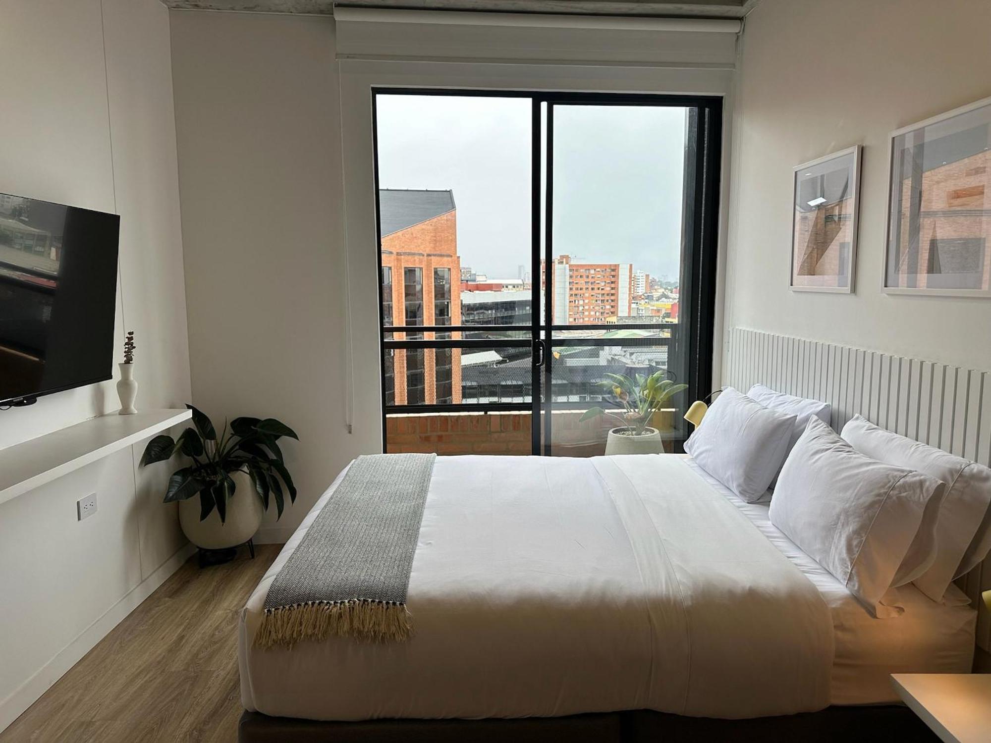 U-go Next Living Chapinero - Terraza & Co-working Apartment *