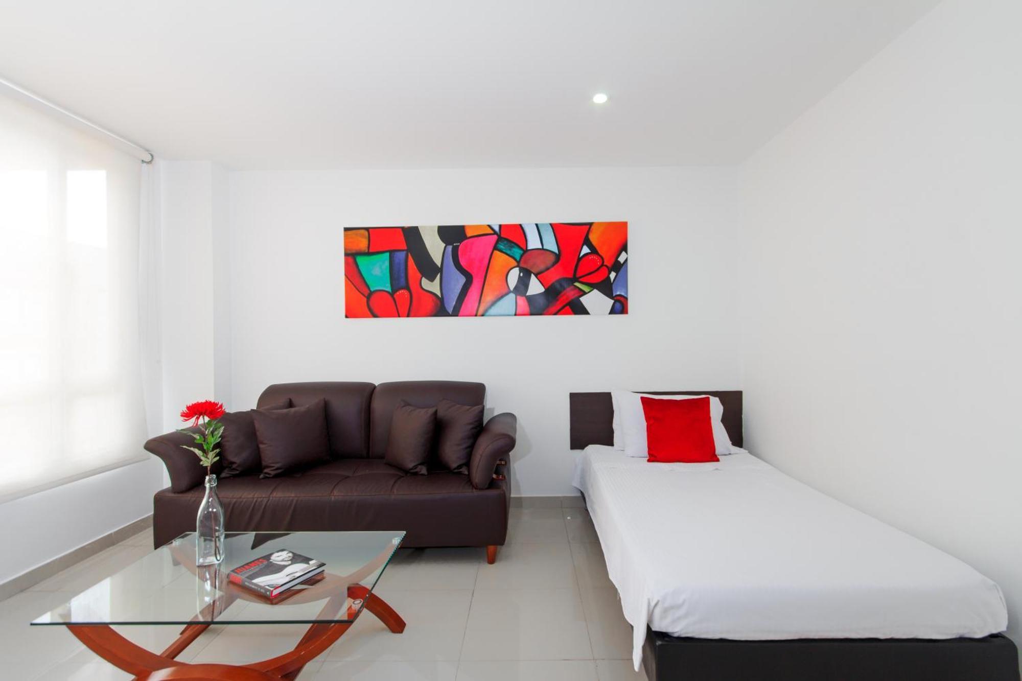 122 Plaza Aparthotel