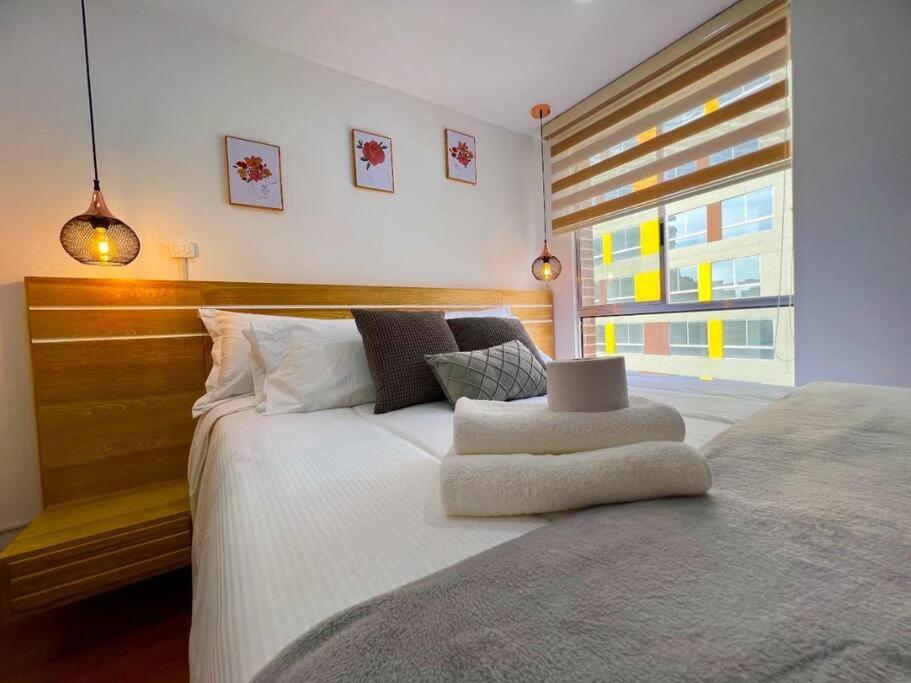 Downtown, Candelaria Loft, Monserrate View! Apartment