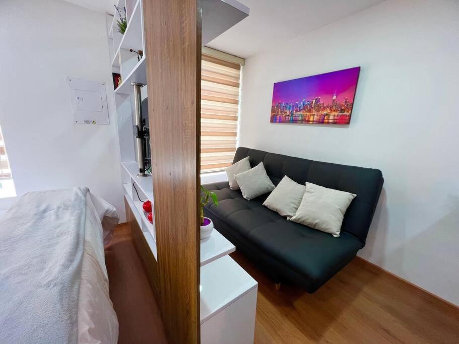 Apartment Downtown, Candelaria Loft, Monserrate View! Bogota