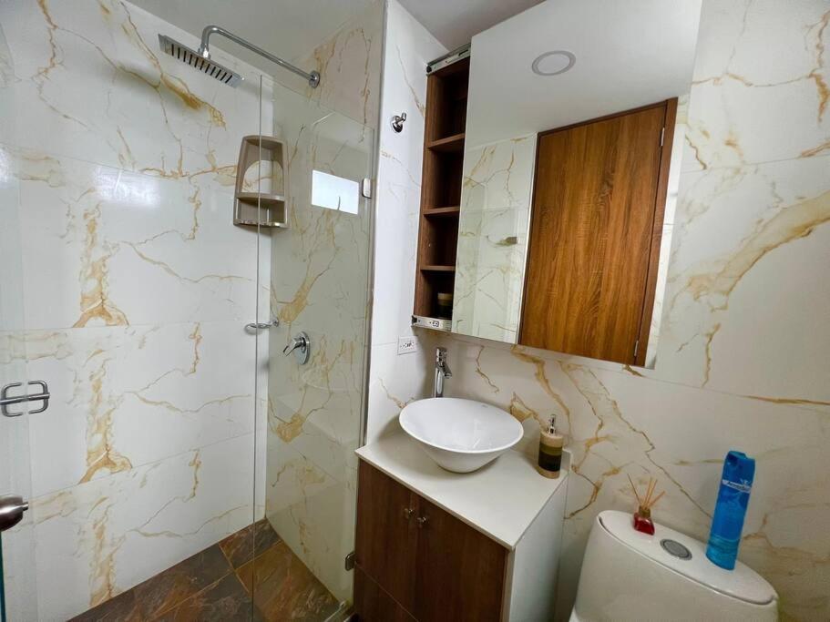 Downtown, Candelaria Loft, Monserrate View! Apartment Bogota