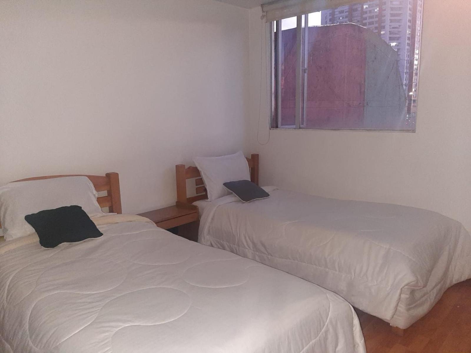 Apartment Sector De Corferias , Y A 5 Cuadras, Embajada Americana 10 Cuadras, Cerca Al Can , G 12 , Universidad Nacional , Aeropuerto A 2 Cuadras Estacion Ciudad Universitaria Marque-tresdiecisietecincoveintisieteveintiseistreintayu