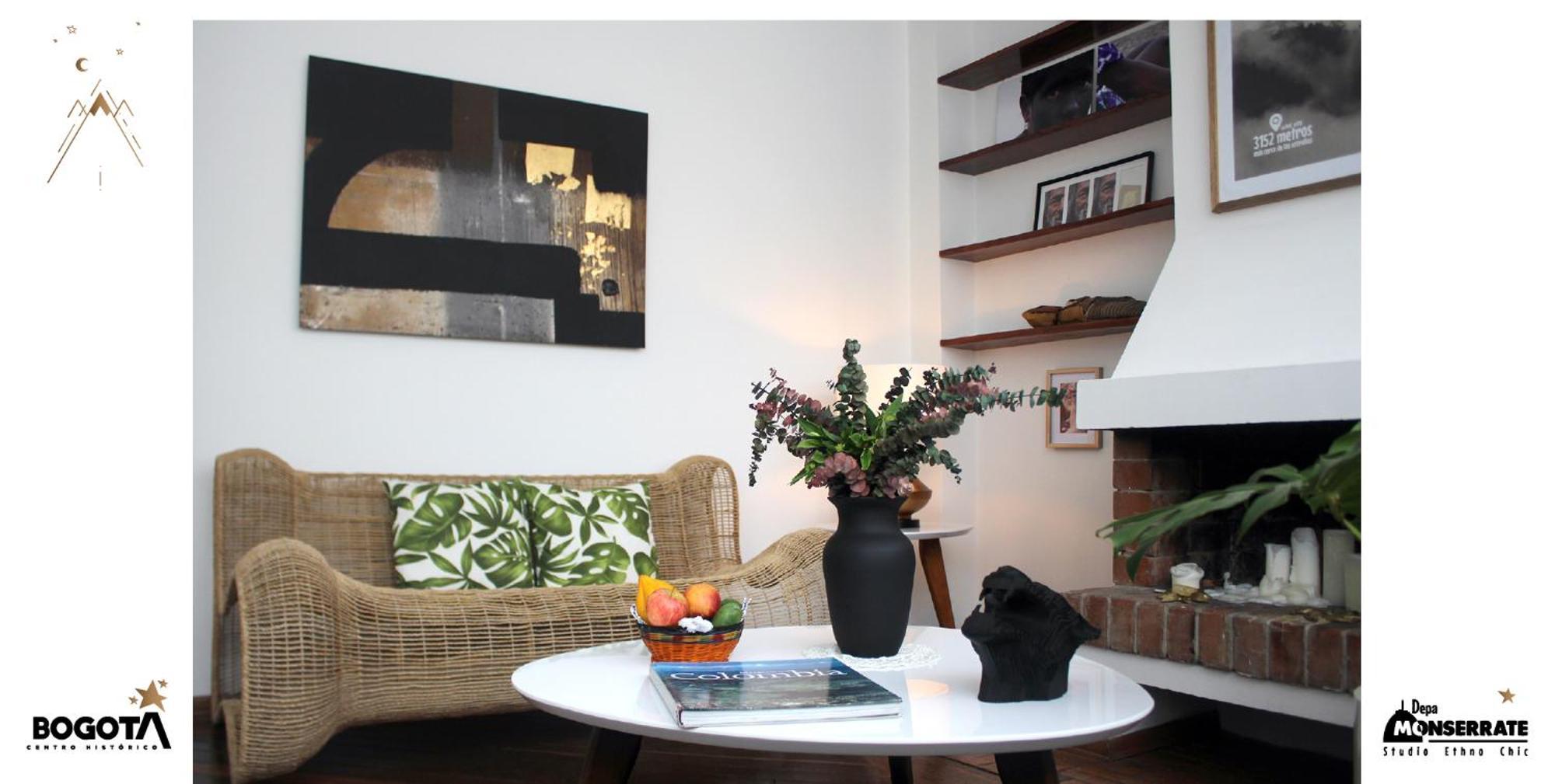 Apartment Depa Monserrate - Charming Historic Nest With Breathtaking Mountain Views -