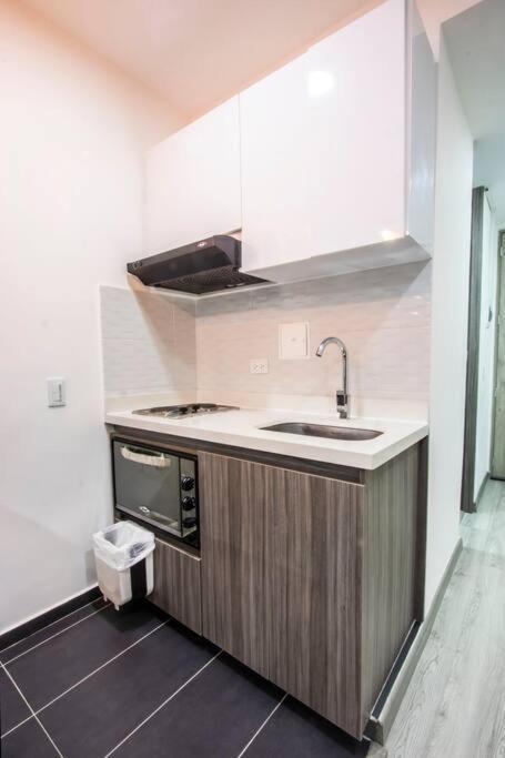 Apartment Chapinero Balcon Fast Wifi Bares Lgbtq Theatron *