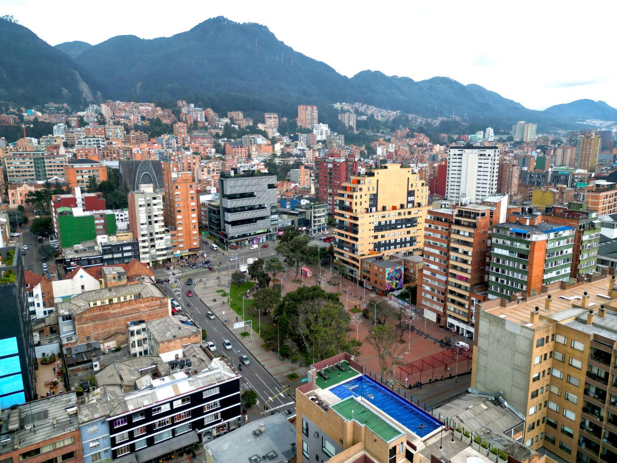 Apartasuite Spa Work Bogota