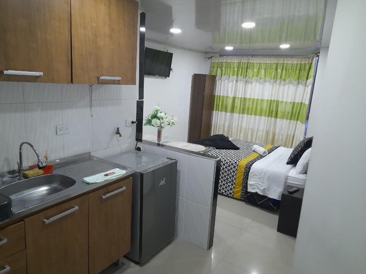Apartamento A 15 Minutos Aeropuerto Sector Muy Tranquilo