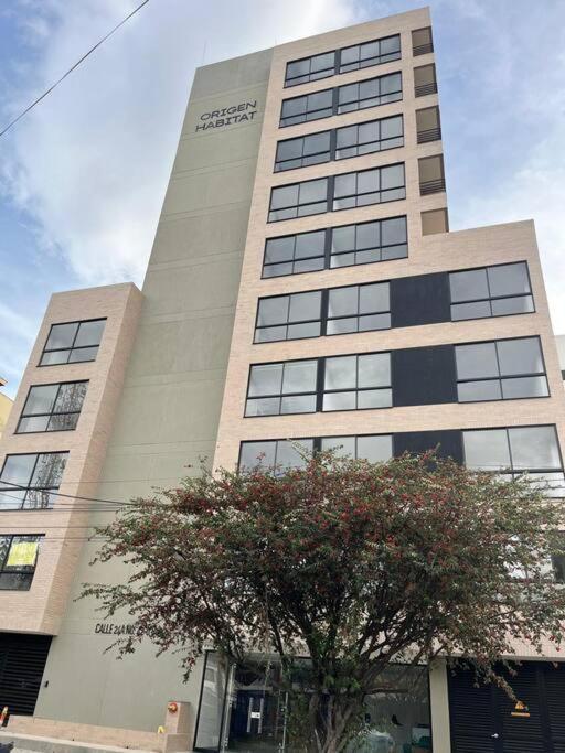 Hermoso Nuevo Cerca A Embajada Y Corferias Apartment
