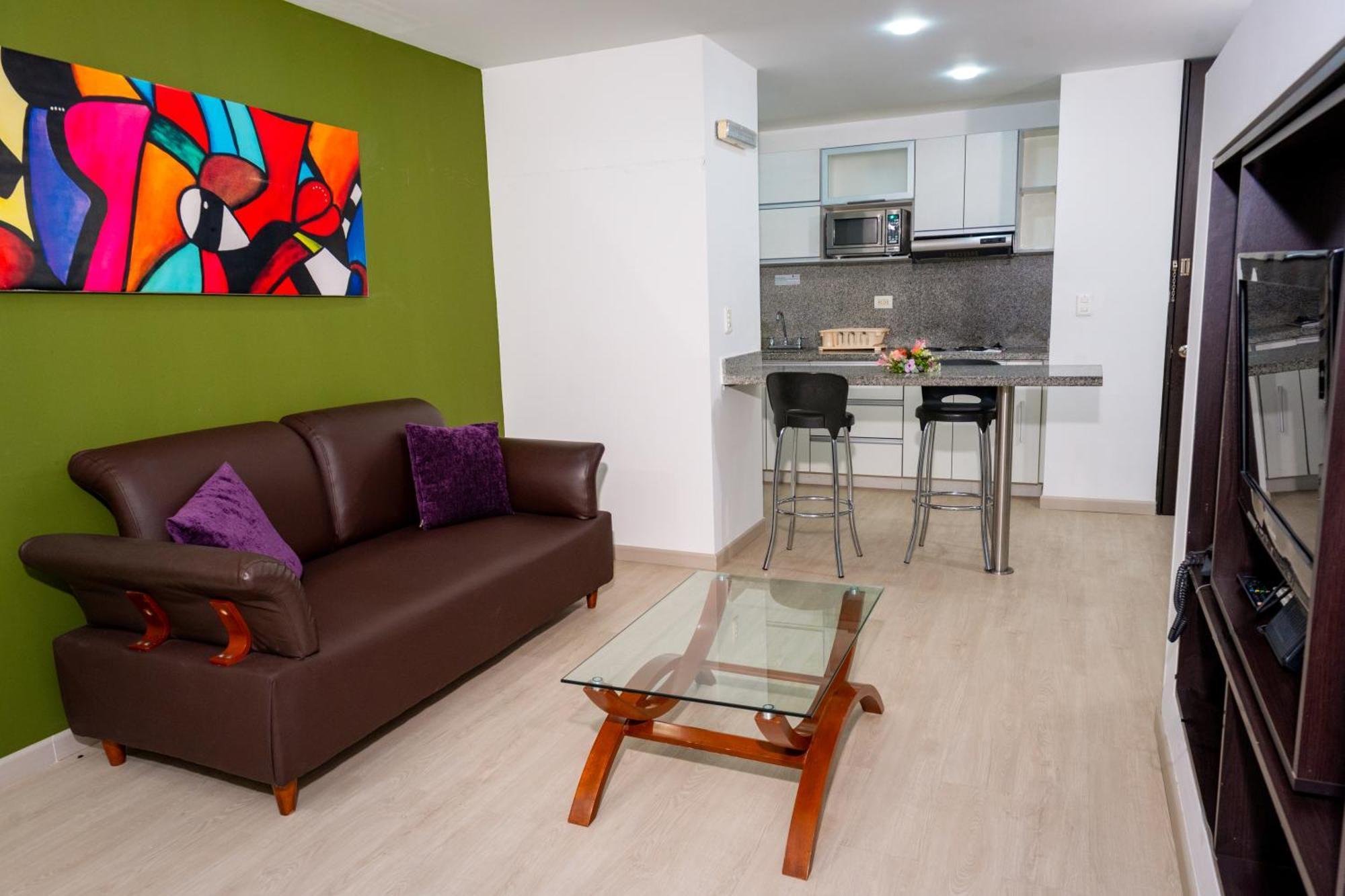 122 Plaza Aparthotel 3*