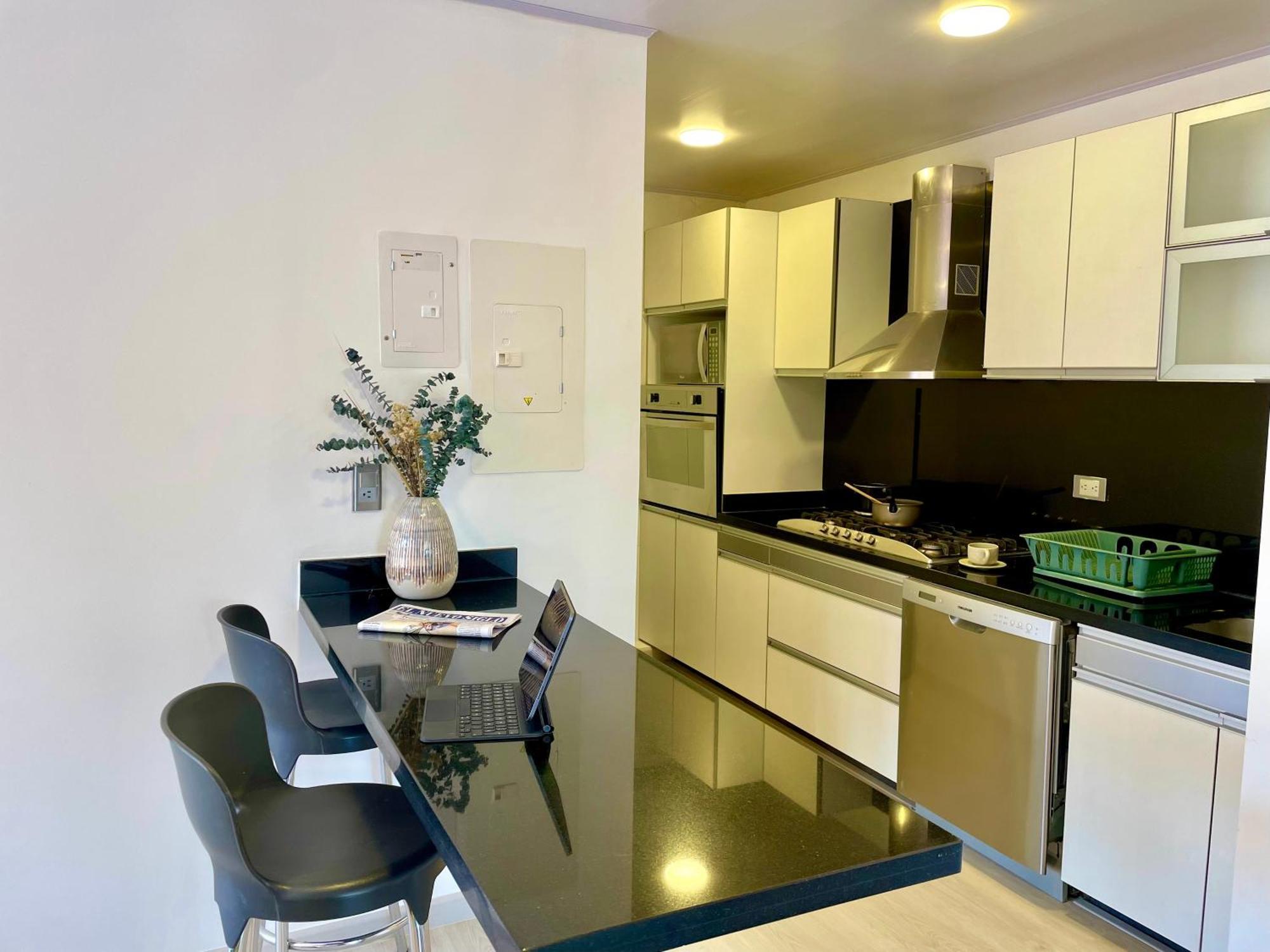Aparthotel 122 Plaza