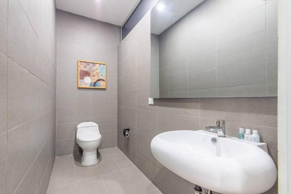 Apartment Vibrant 3 Bedroom In Usaquen *
