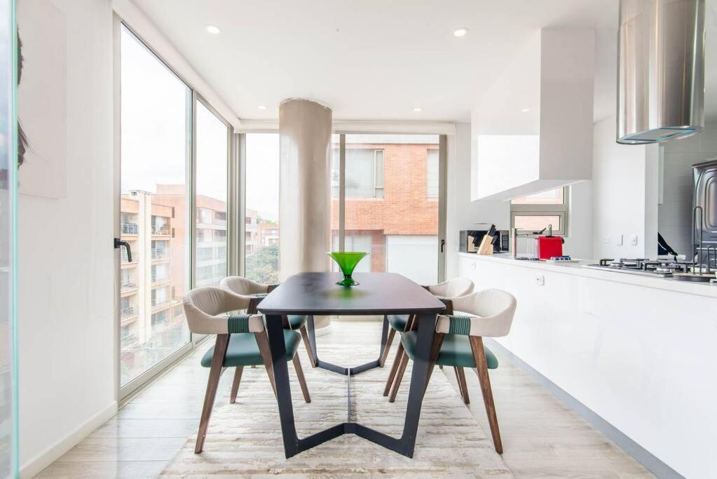Apartment Vibrant 3 Bedroom In Usaquen *