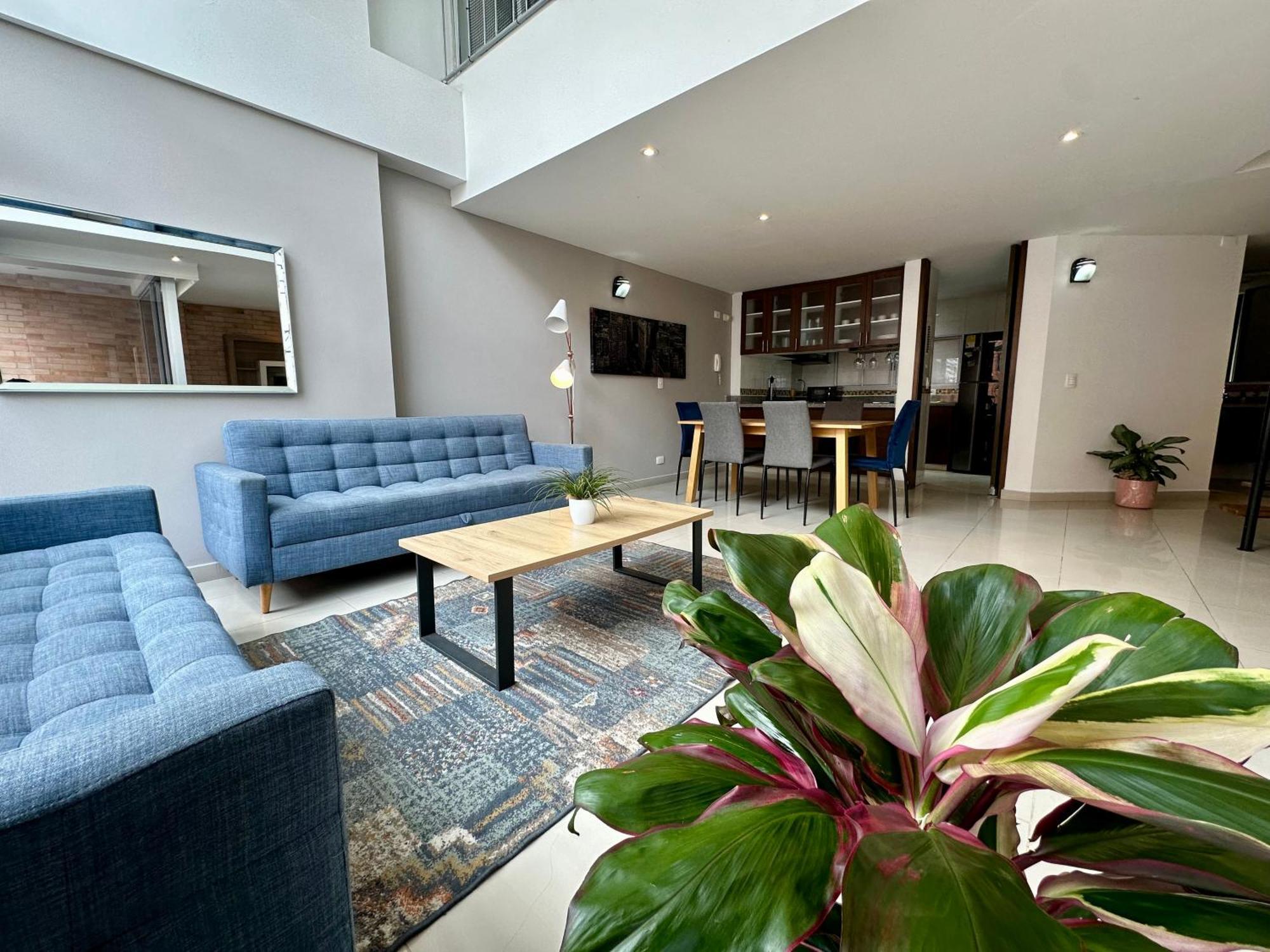Apartment Amplios Duplex 3 Calle 109 Bogota