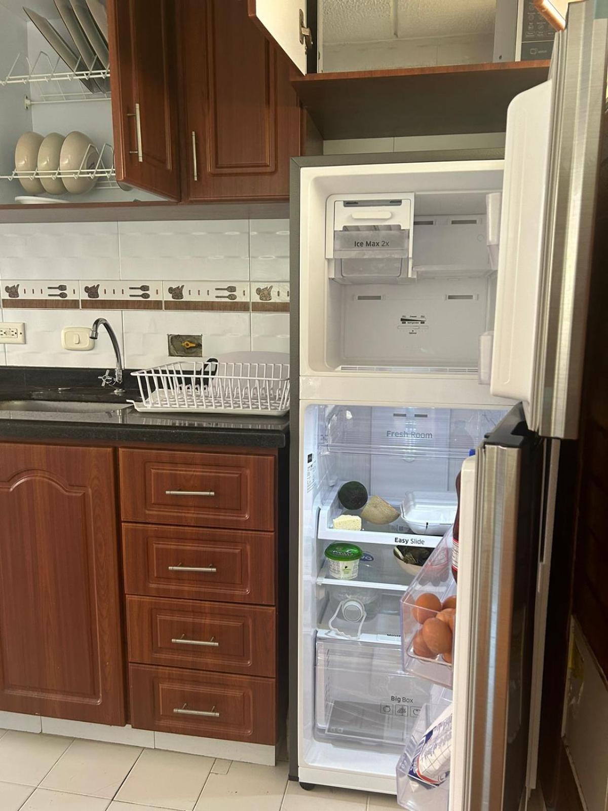 Apartamento Acogedor Cerca Del Aeropuerto * Bogota