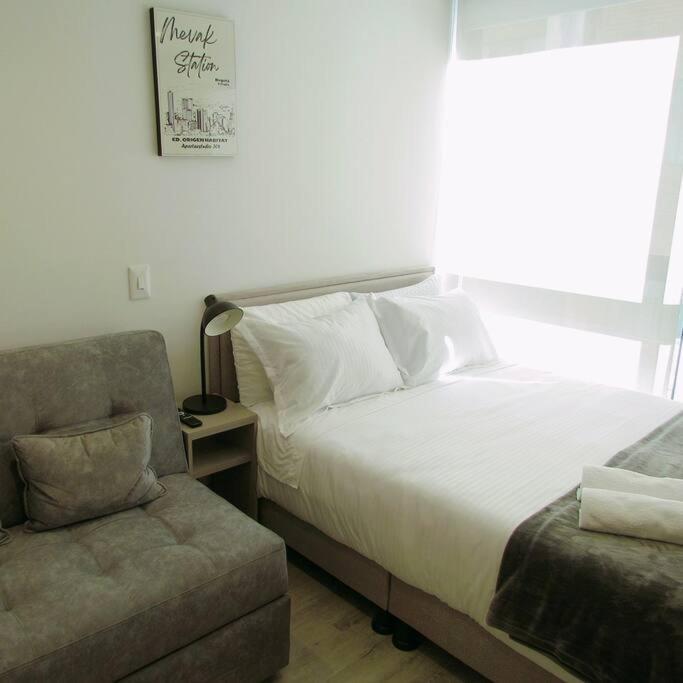 Mevak Station En Corferias Apartment