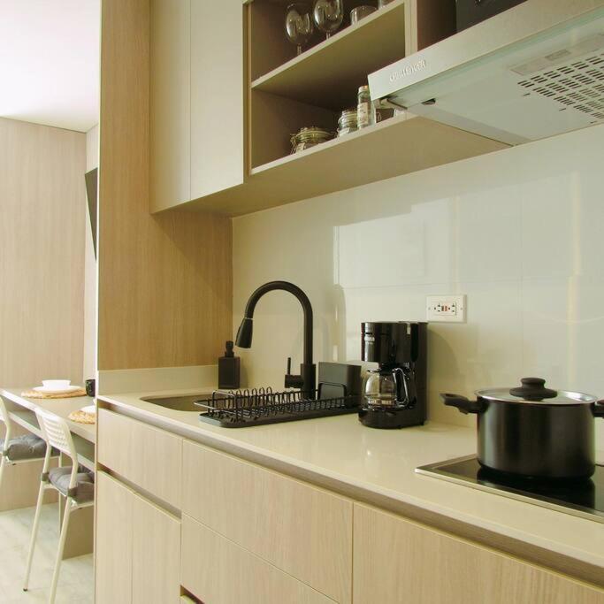 Apartment Mevak Station En Corferias *