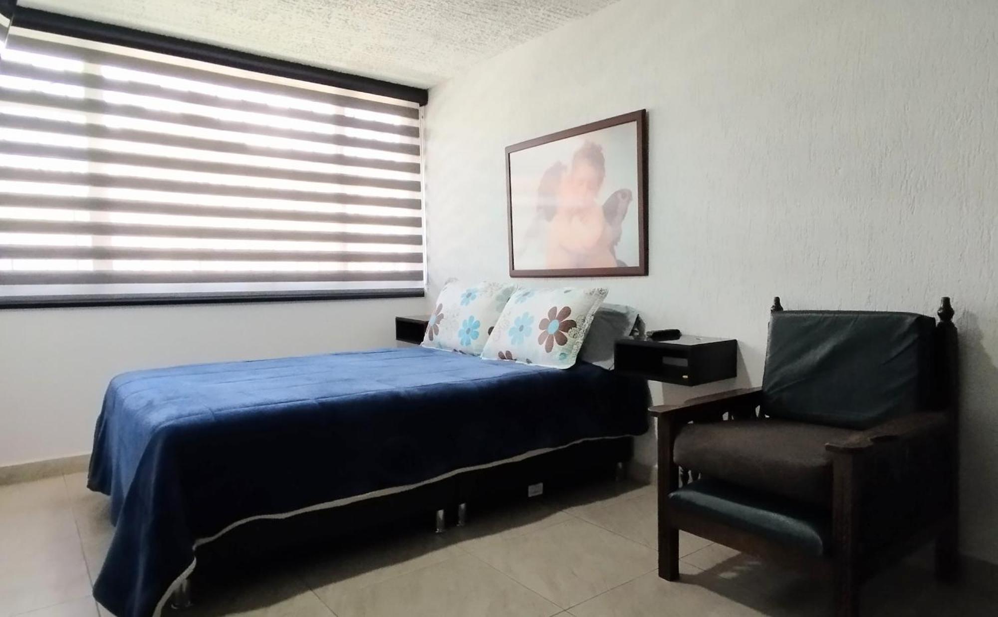 Cerca Parque Simon Bolivar Aeropuerto Movistar Arena Homestay