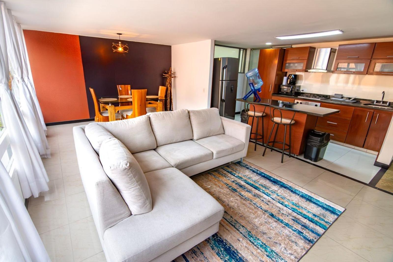 Cozy Family Getaway - Modern Flat, Vibes In The Heart Of Apartamento *