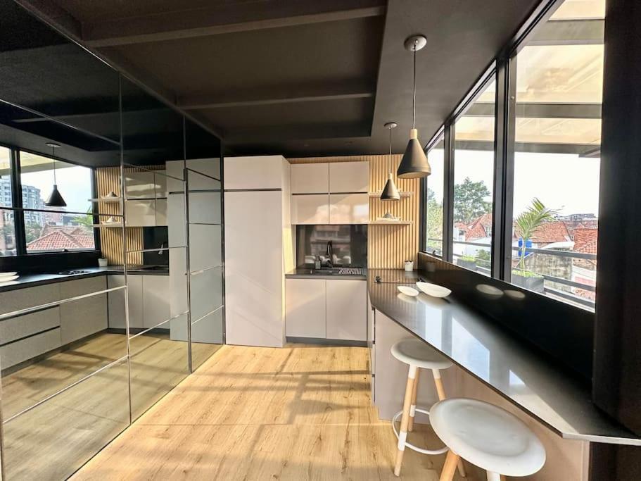 Pent-house With Great Views And Terrace *