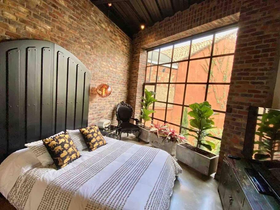 Unique Loft Design, Zona G With View Garden Apartment *