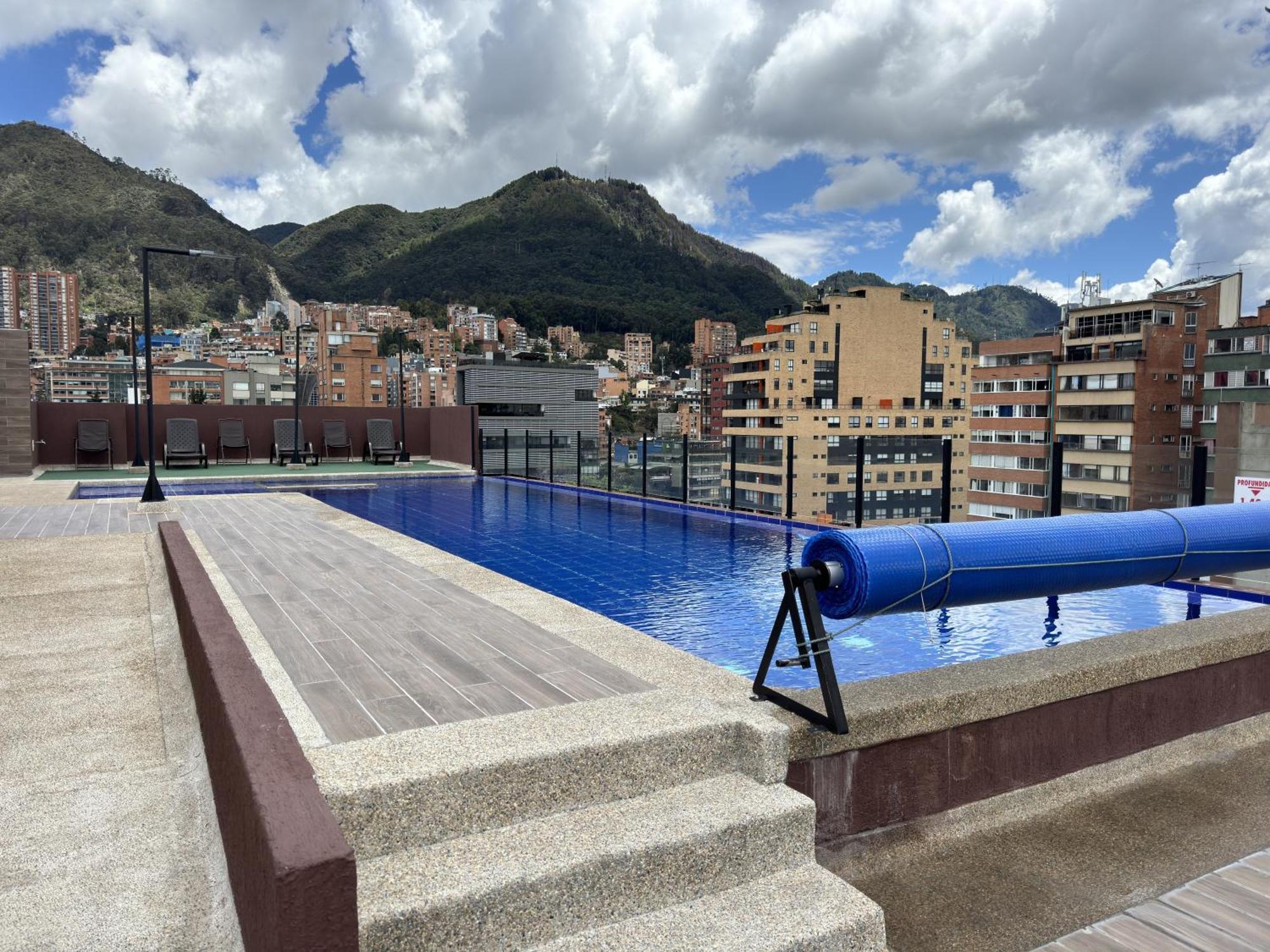 Moderno Apto En Chapinero, Bogota, Junto Al Parque De Hippies Apartamento *