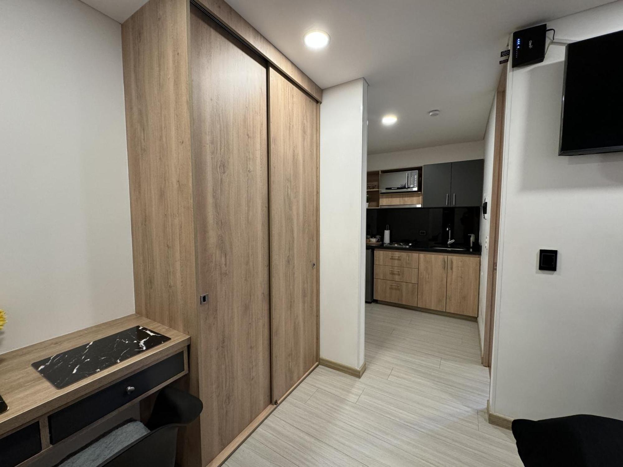 Apartamento Moderno Apto En Chapinero, Bogota, Junto Al Parque De Hippies *