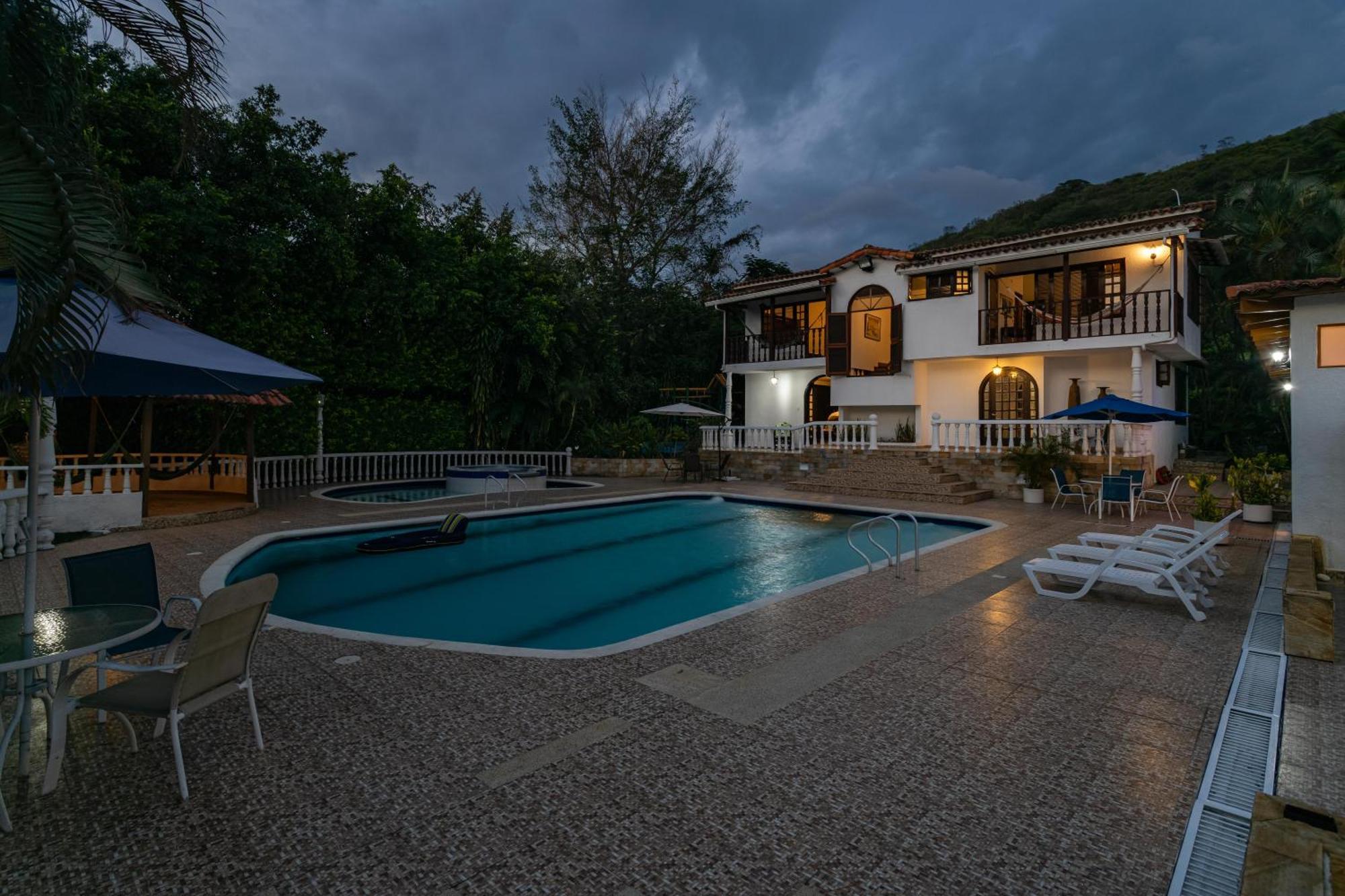 With Swimming Pool, Jacuzzi And Sauna Bogota