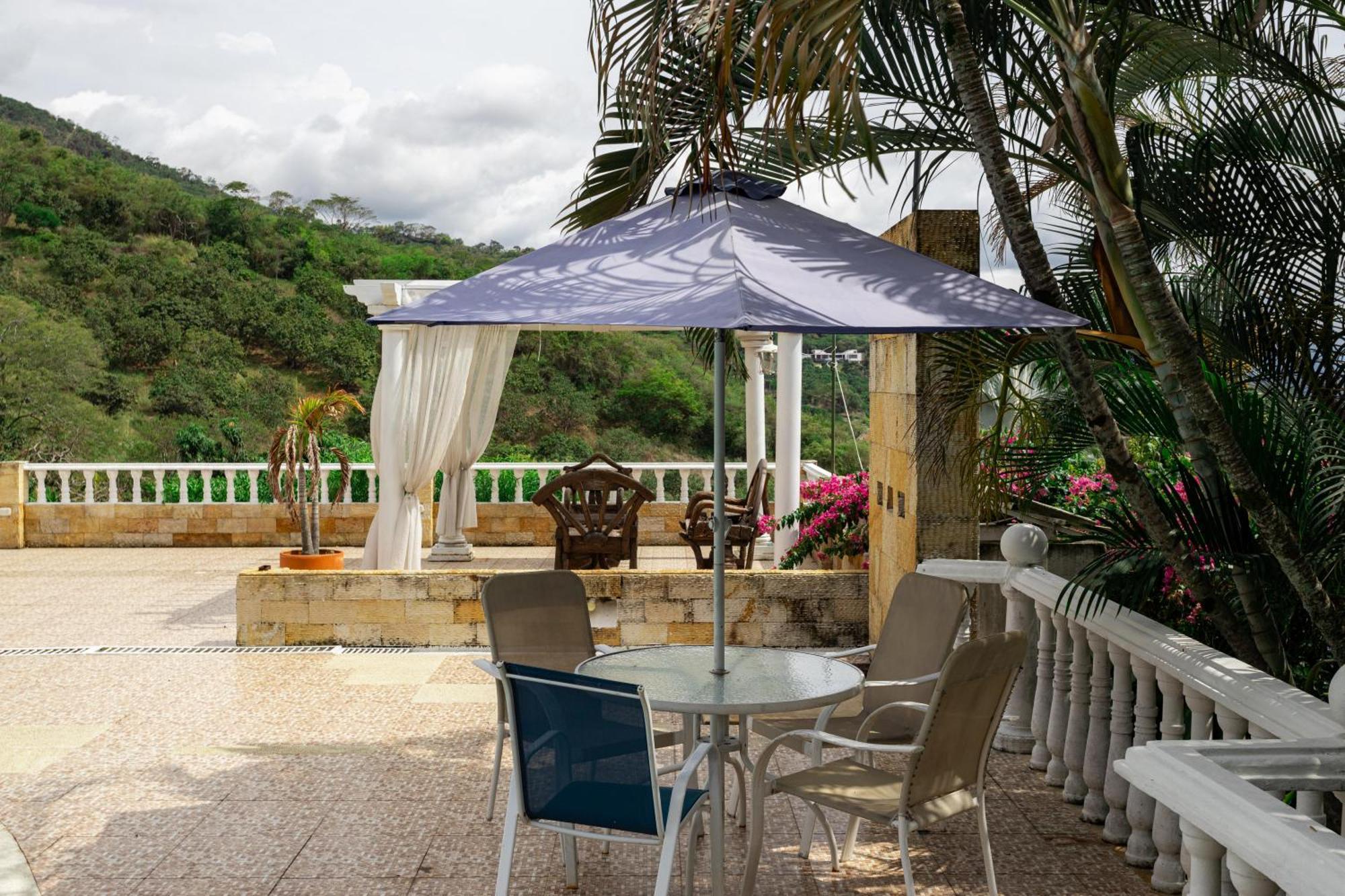 With Swimming Pool, Jacuzzi And Sauna Bogota